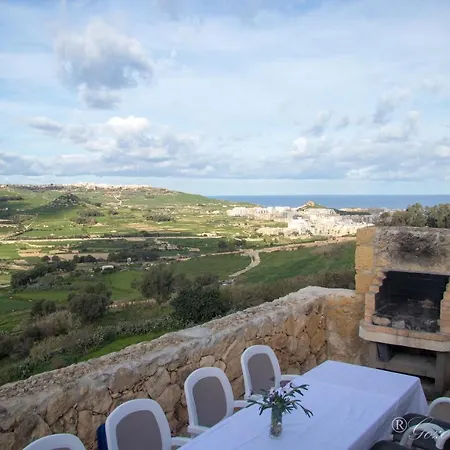 Vakantiehuis Orchidea Xaghra Il-Pergla